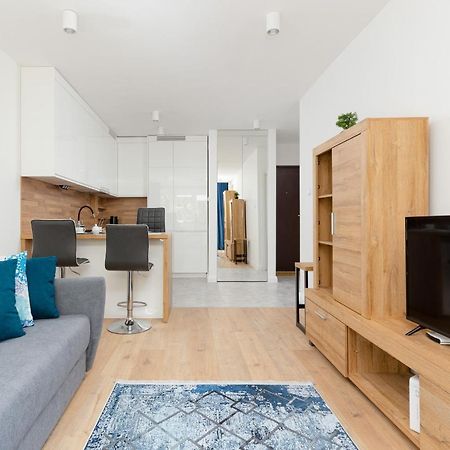 Apartments City Center Ochota By Noclegi Renters Warschau Exterior foto