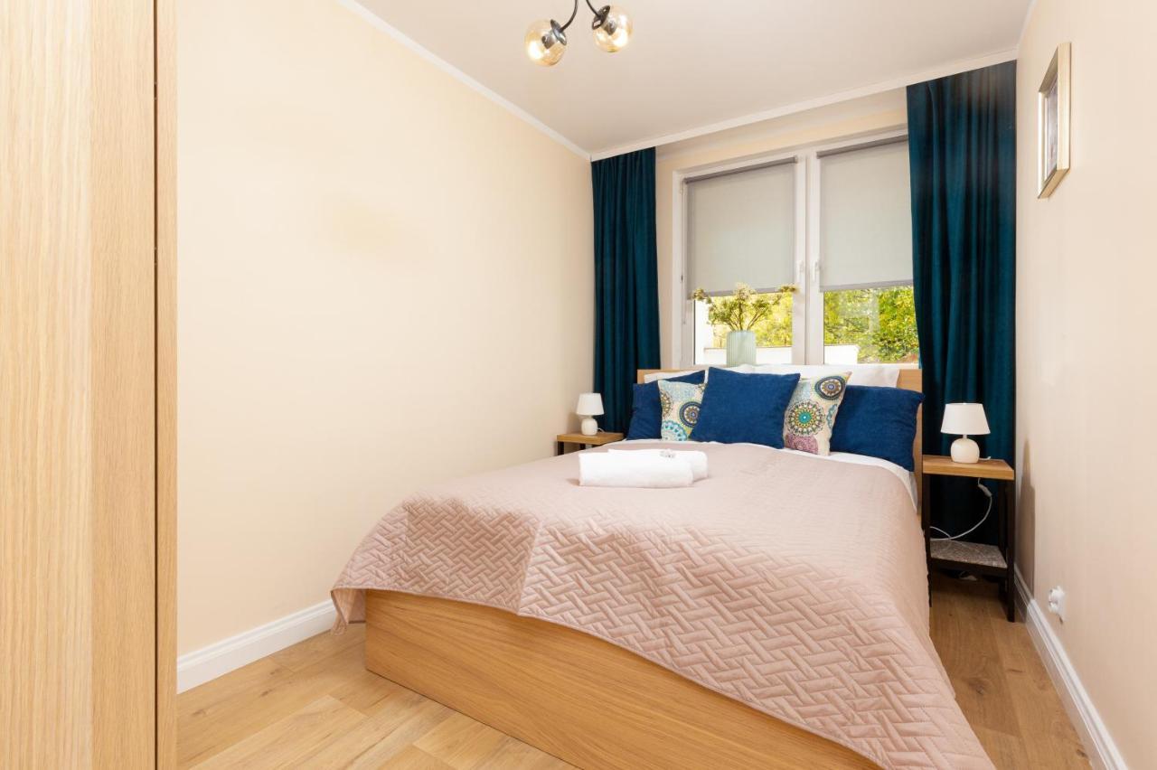 Apartments City Center Ochota By Noclegi Renters Warschau Exterior foto
